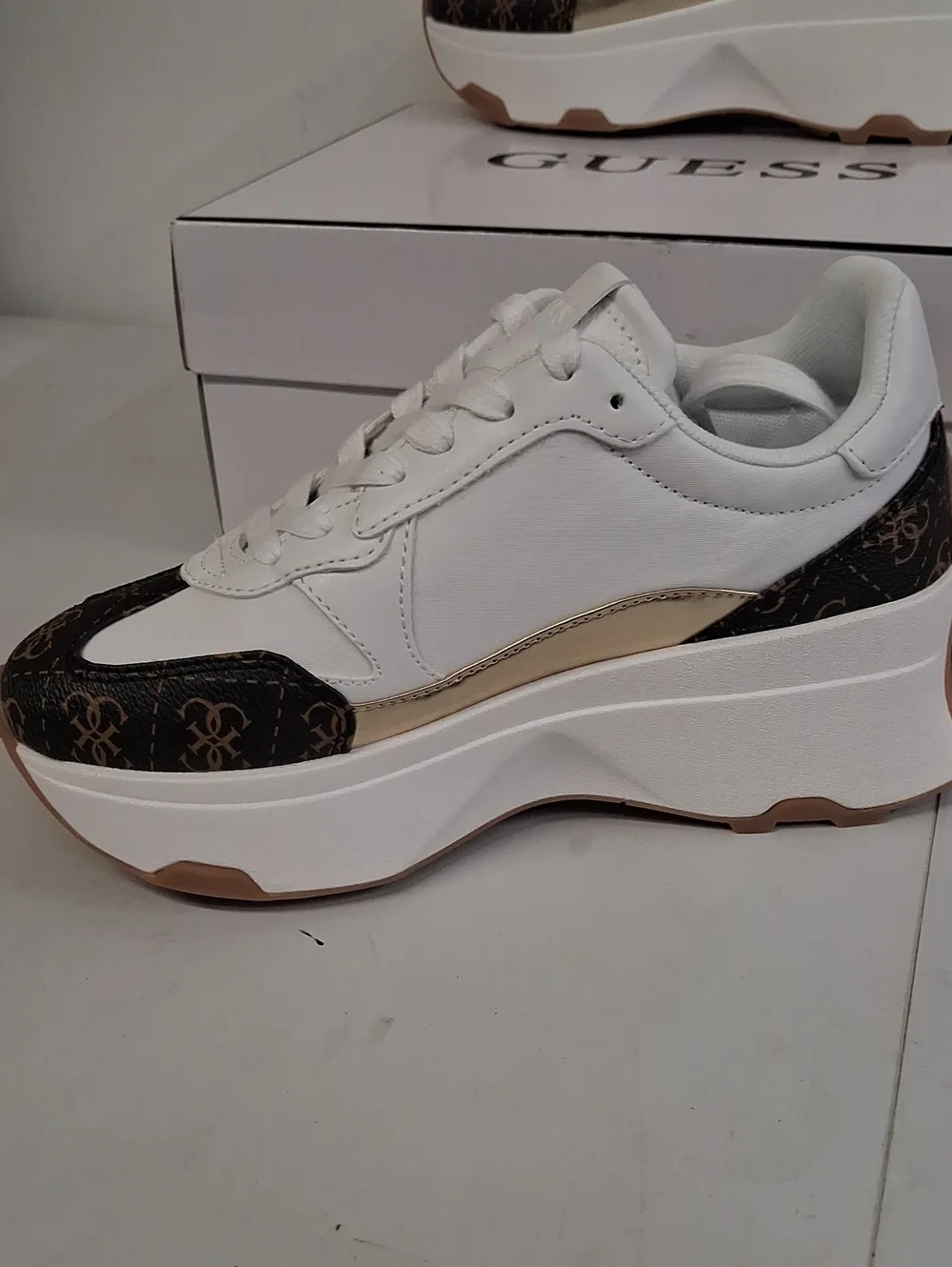 NWT GUESS White, Brown & Gold Platform Sneakers